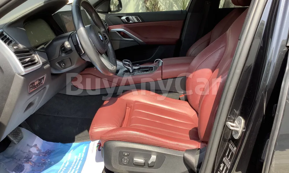 Vehicle photo 9