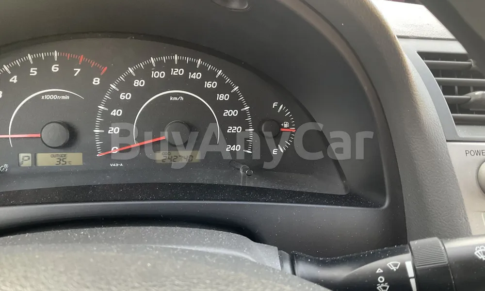 Vehicle photo 7