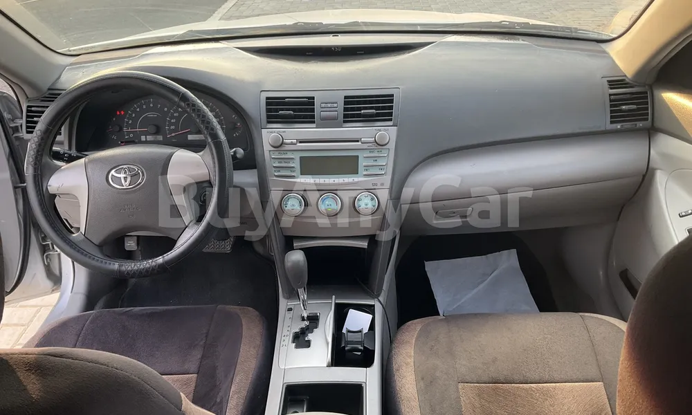 Vehicle photo 8
