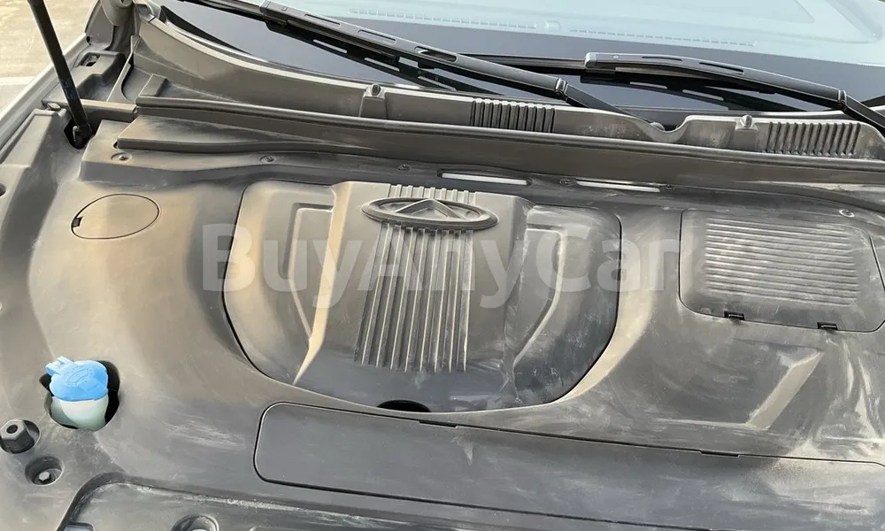 Vehicle photo 6