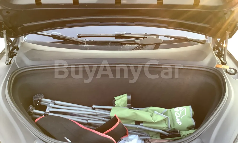 Vehicle photo 6
