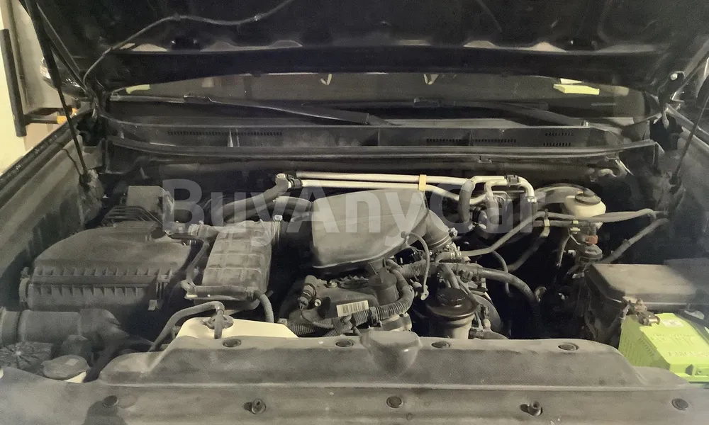 Vehicle photo 6