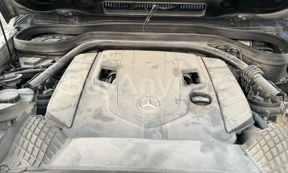 Vehicle photo 6