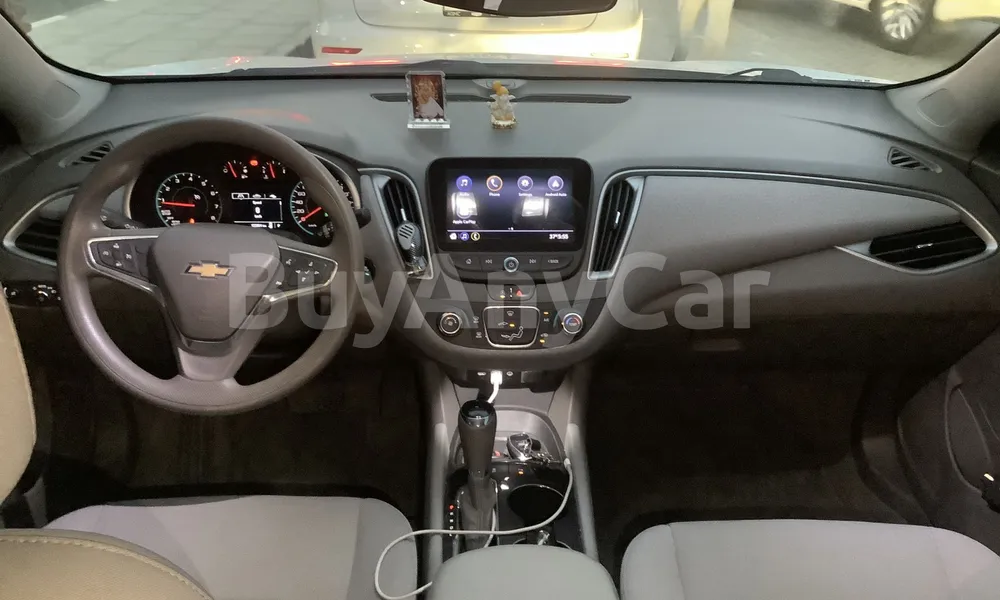 Vehicle photo 9