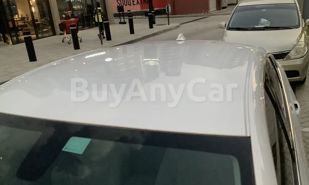Vehicle photo 5