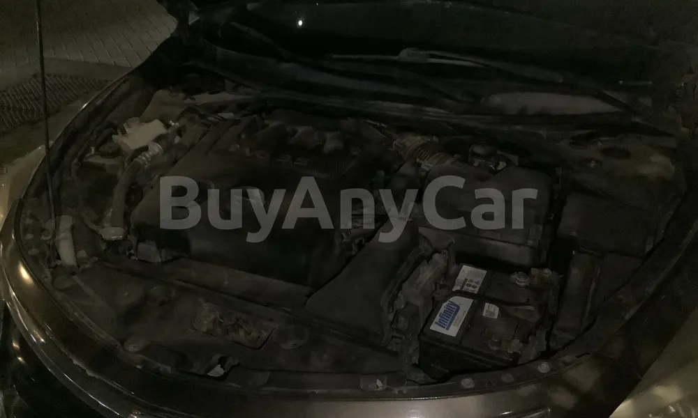Vehicle photo 6