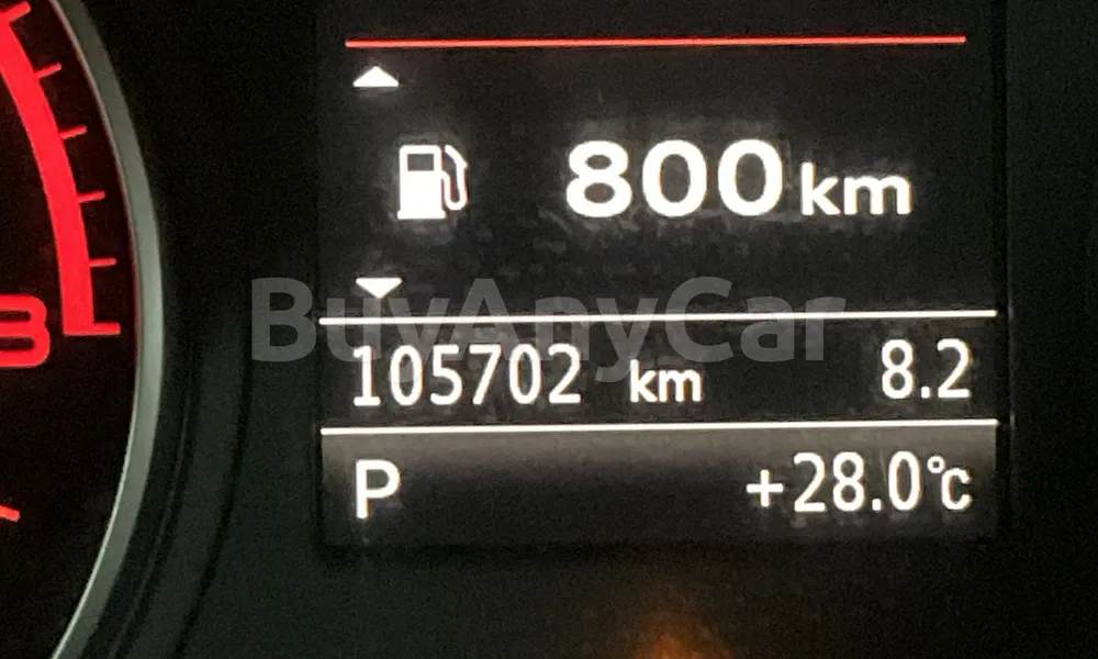 Vehicle photo 8