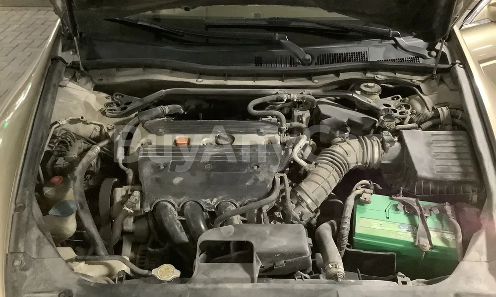 Vehicle photo 6