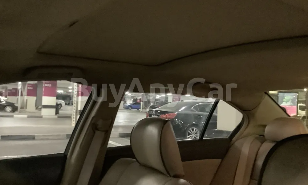 Vehicle photo 9