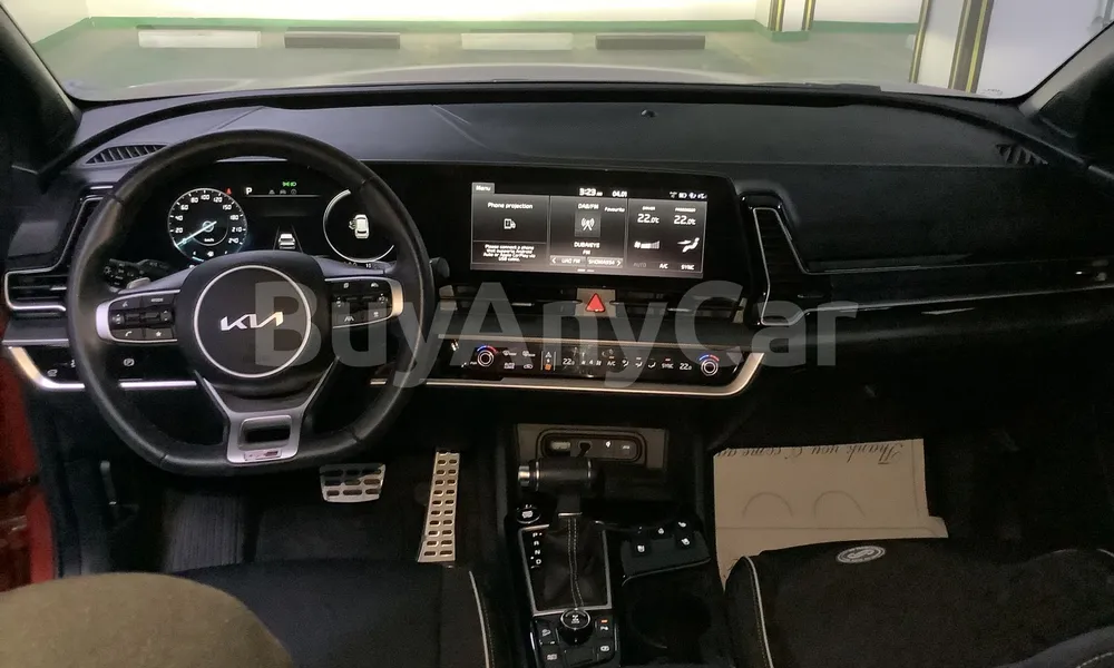 Vehicle photo 9