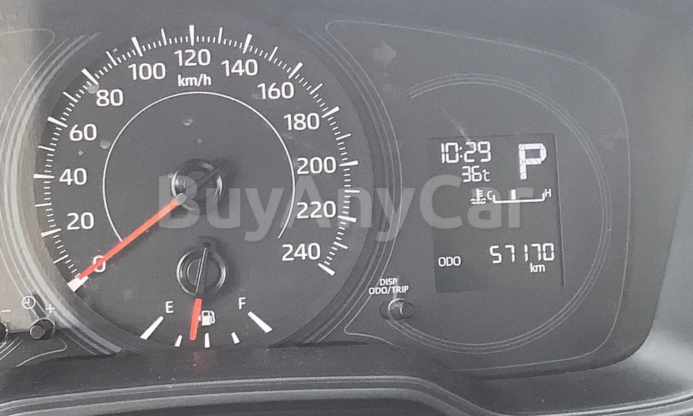 Vehicle photo 7