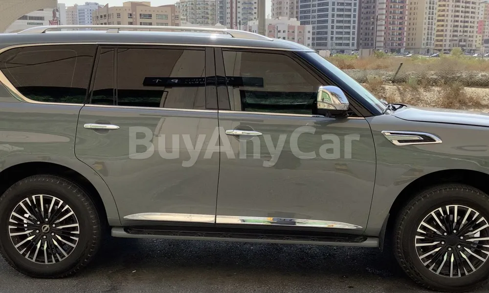 Vehicle photo 3