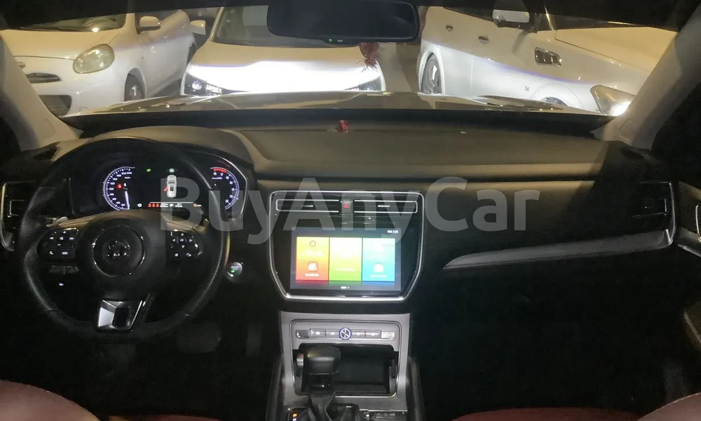 Vehicle photo 8