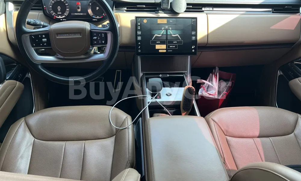 Vehicle photo 8