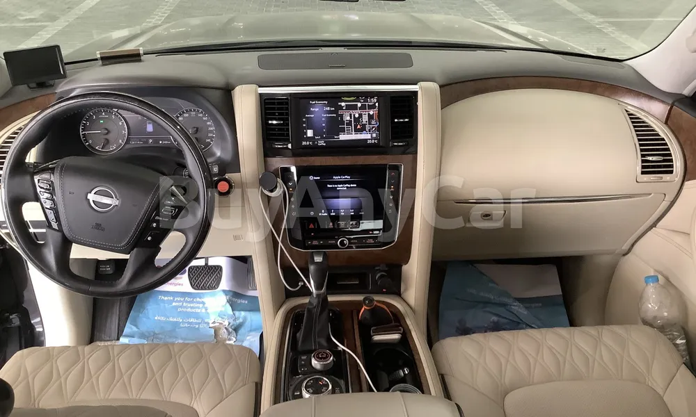 Vehicle photo 8
