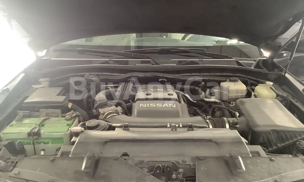 Vehicle photo 6