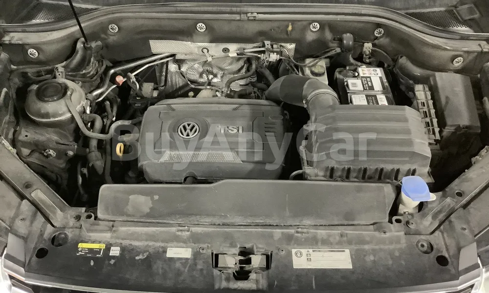 Vehicle photo 6