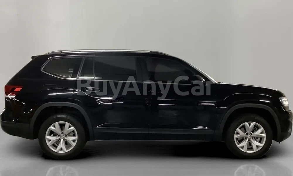 Vehicle photo 3