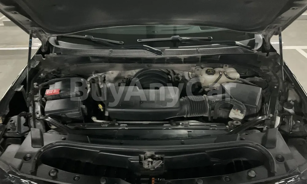 Vehicle photo 6