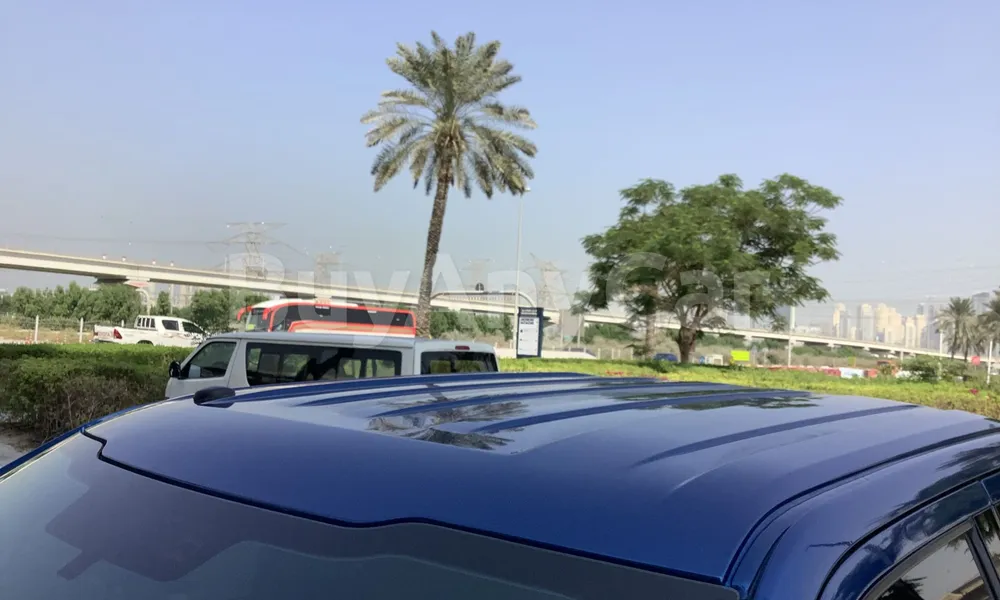 Vehicle photo 5
