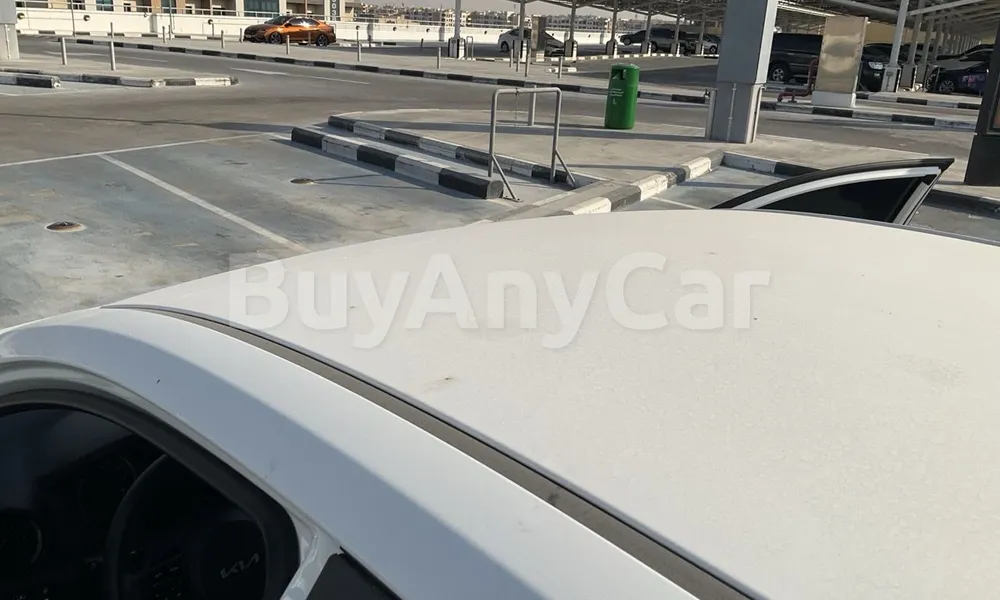 Vehicle photo 5