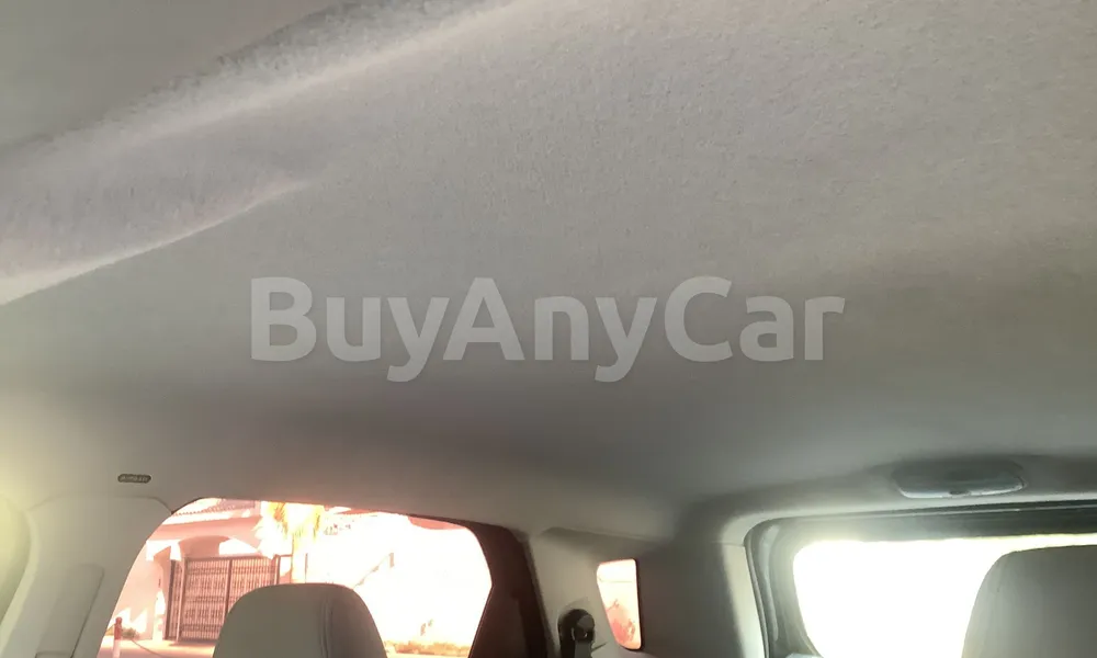 Vehicle photo 9