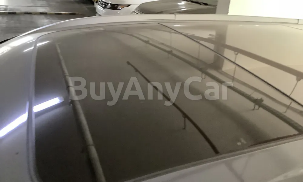 Vehicle photo 5
