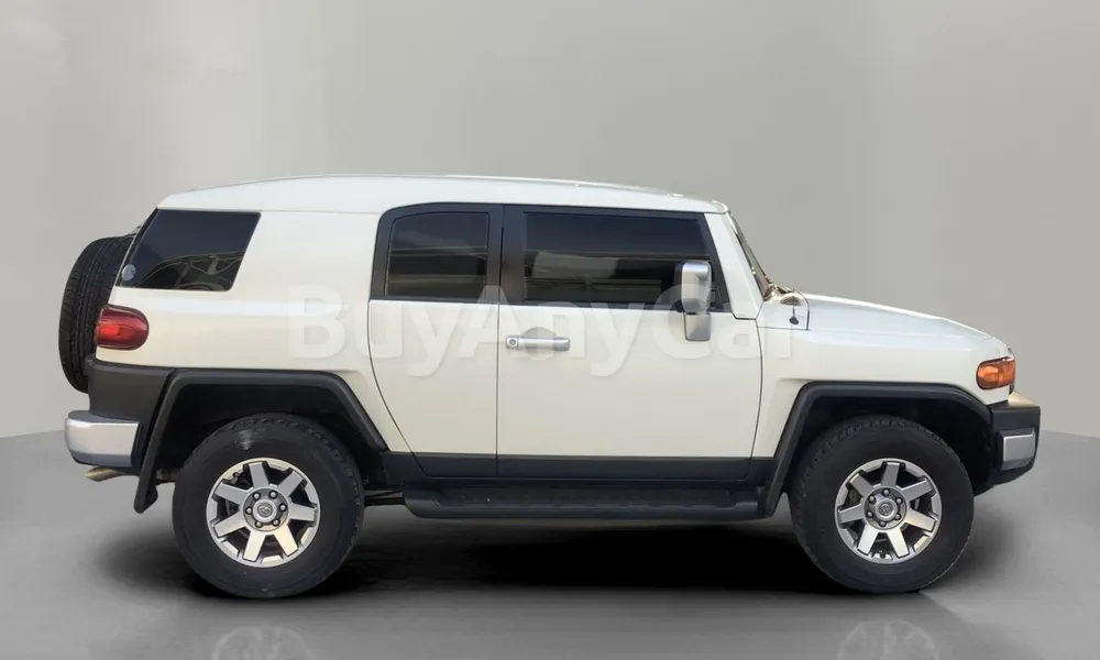 Vehicle photo 3