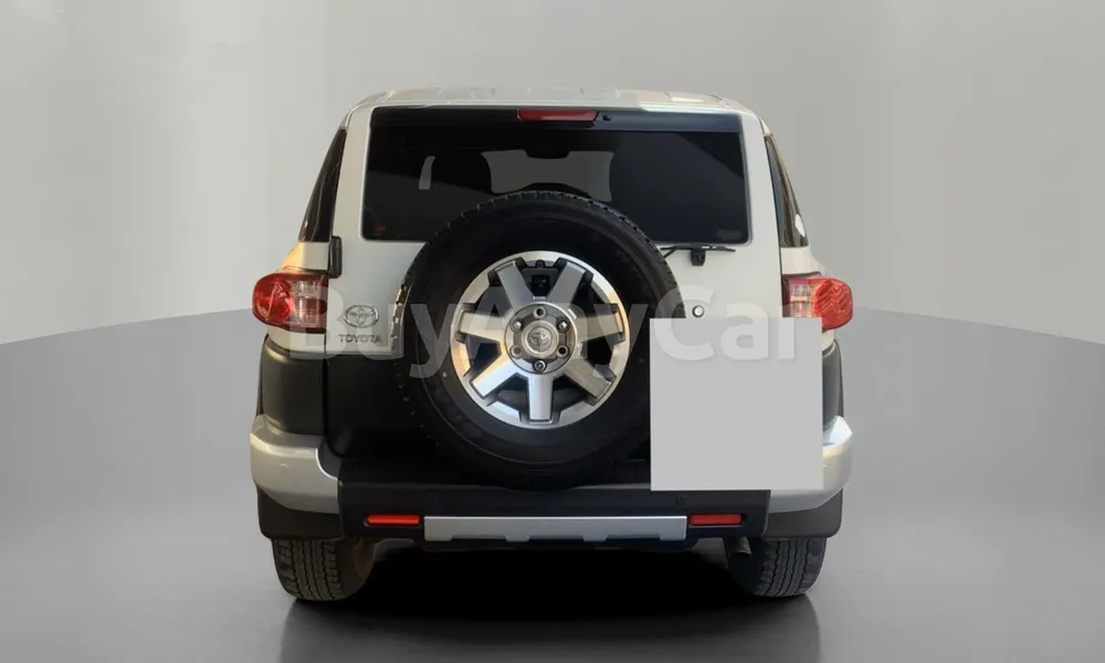 Vehicle photo 2
