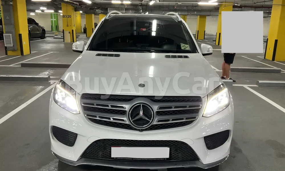 Vehicle photo 1