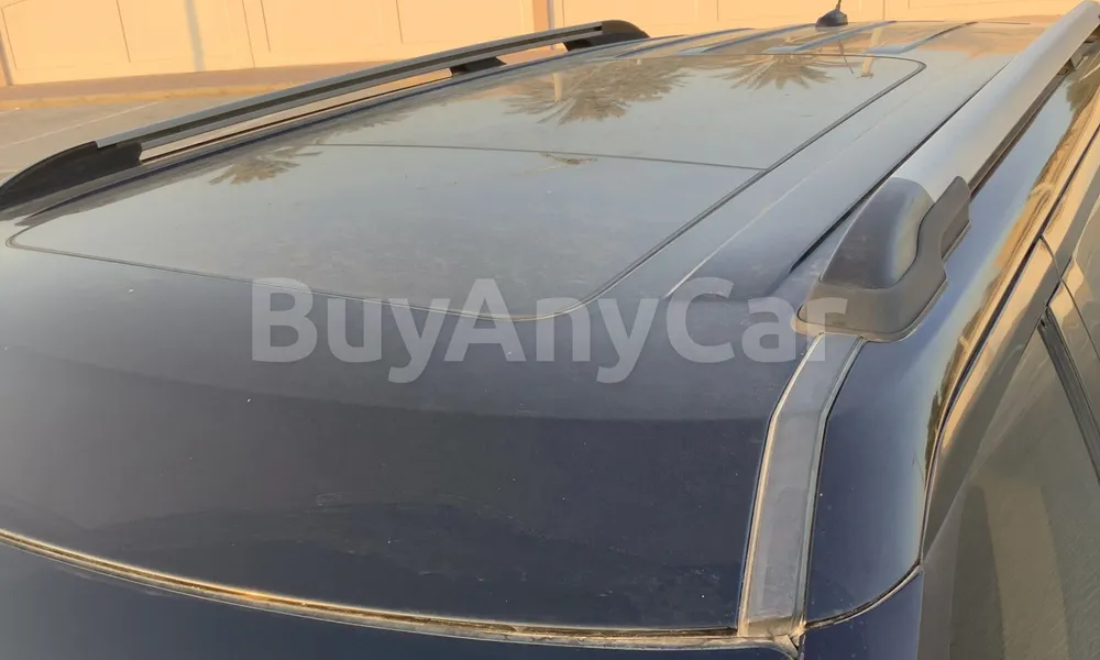Vehicle photo 5