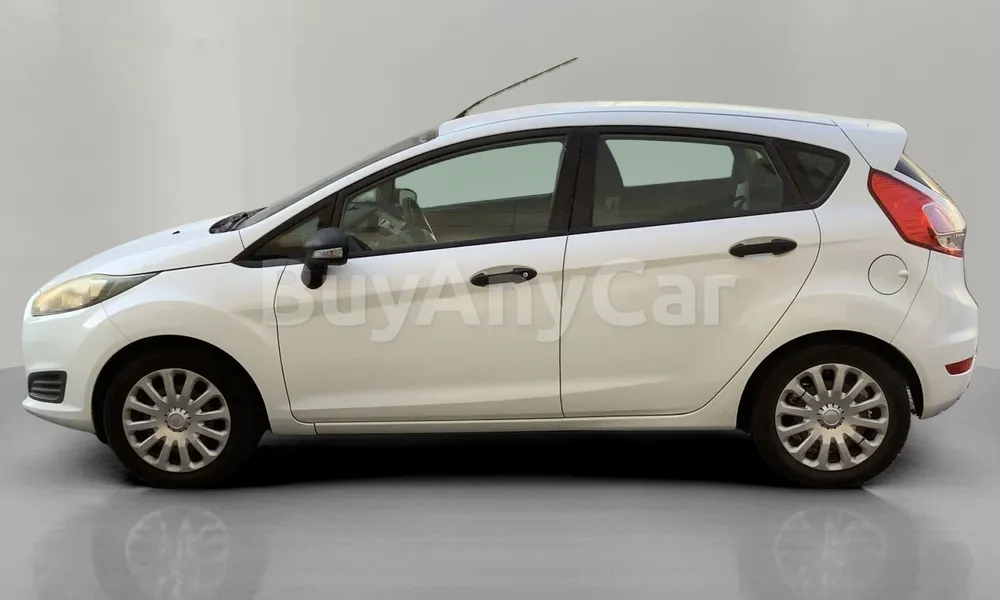 Vehicle photo 4