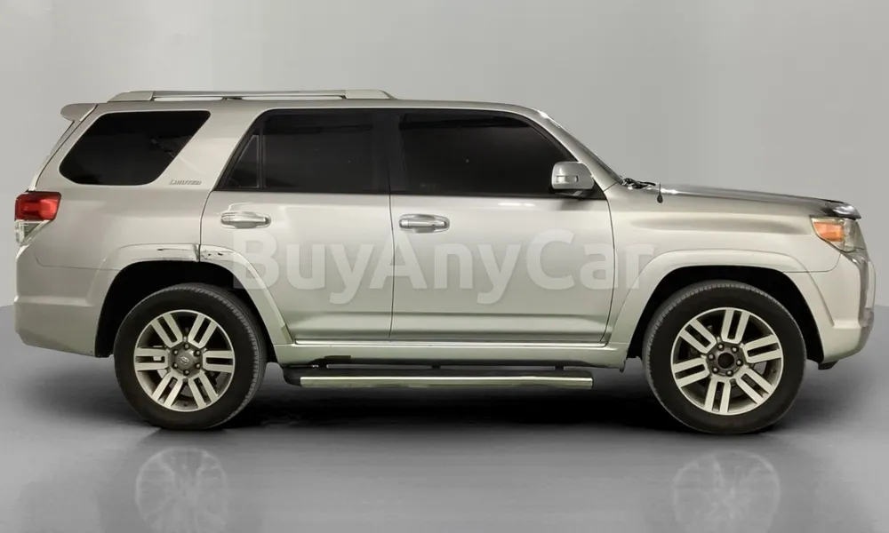 Vehicle photo 3