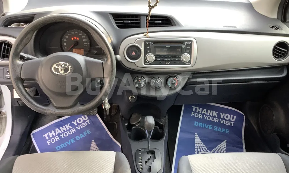 Vehicle photo 8