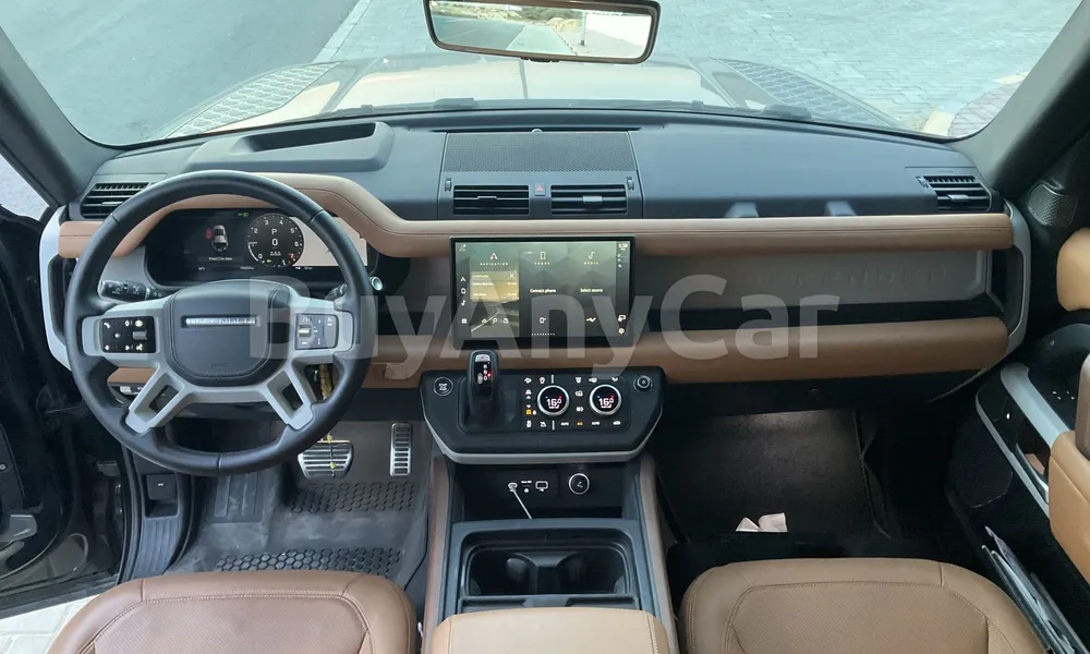 Vehicle photo 9