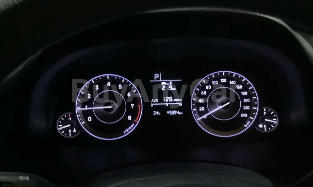 Vehicle photo 7