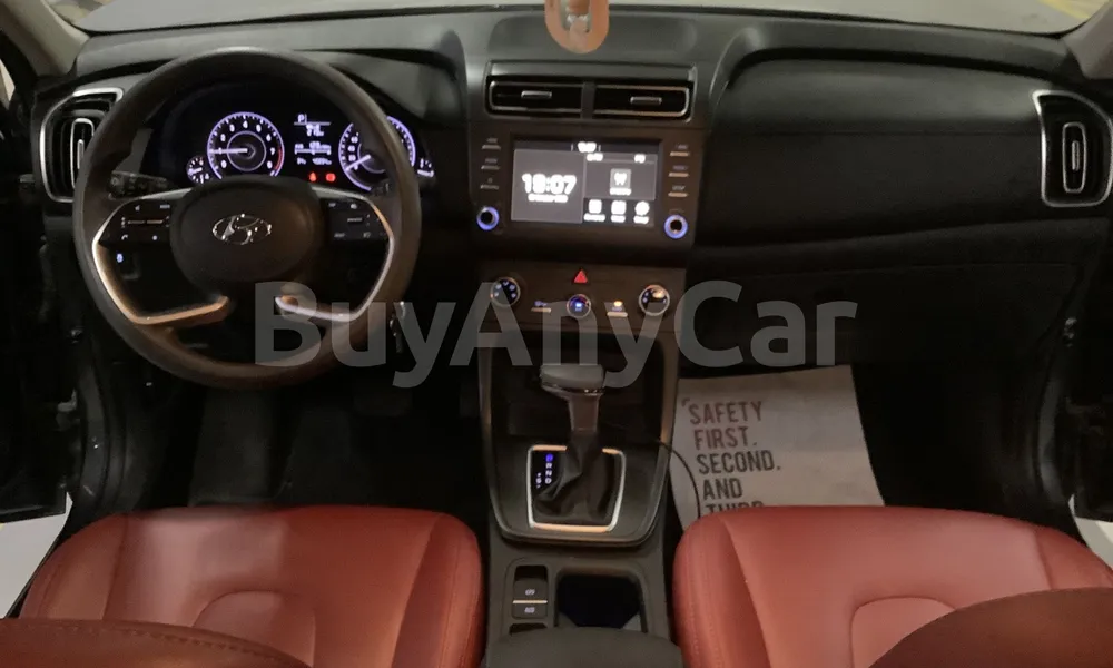 Vehicle photo 8