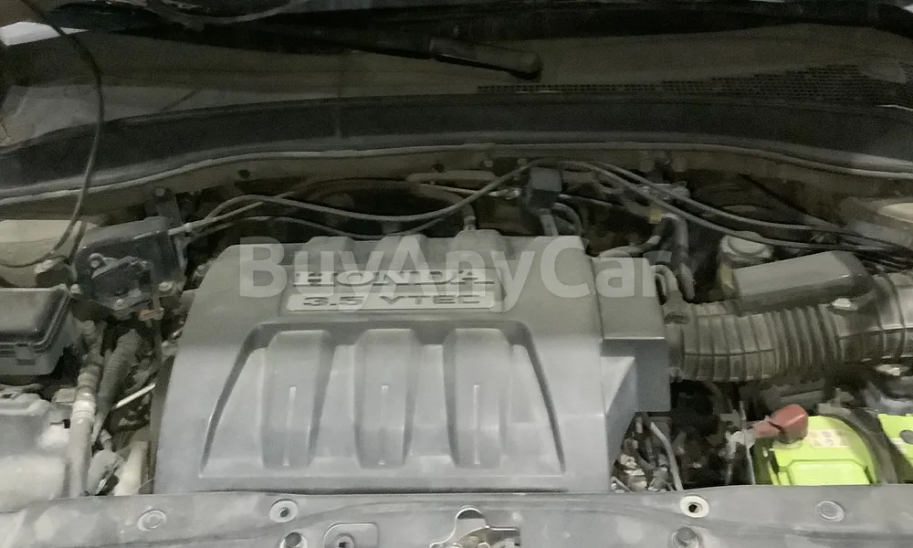 Vehicle photo 6