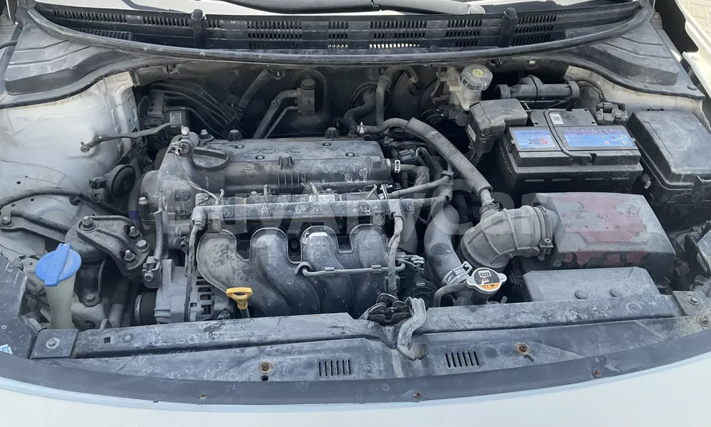 Vehicle photo 7