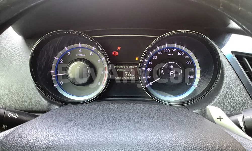 Vehicle photo 3
