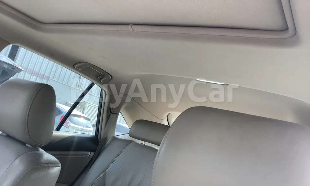 Vehicle photo 9