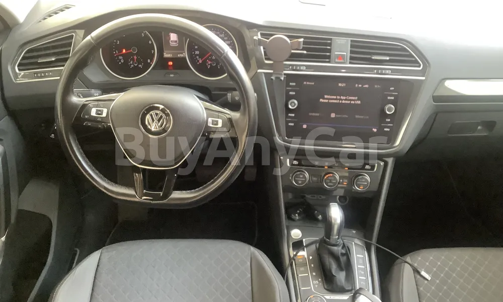 Vehicle photo 8