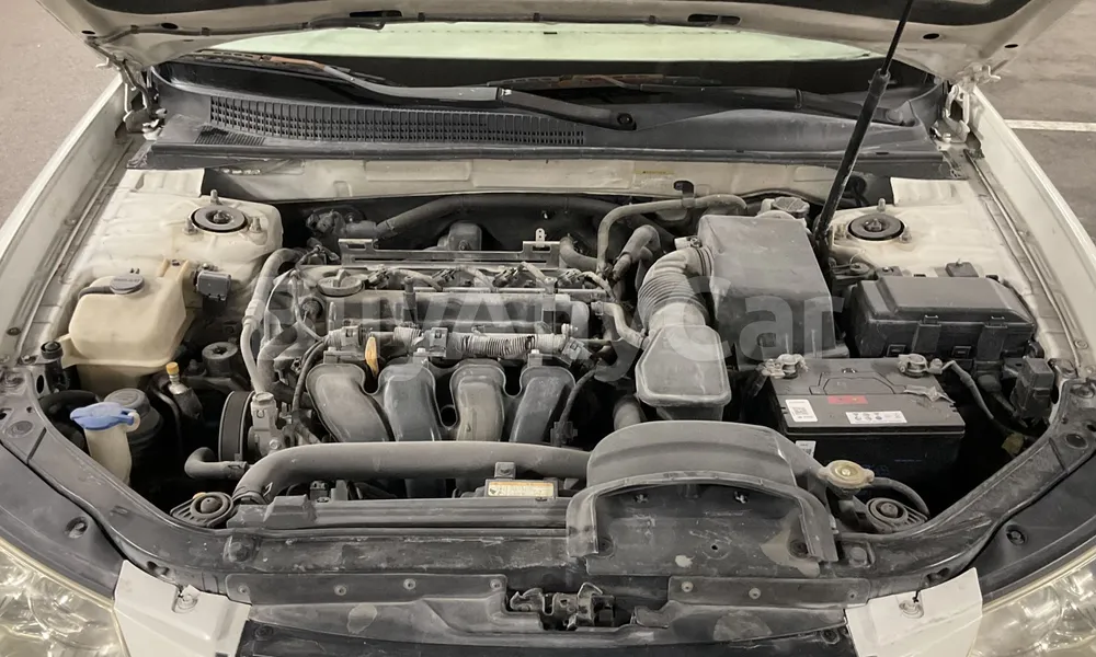 Vehicle photo 6