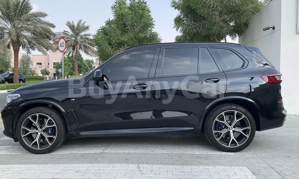 Vehicle photo 4