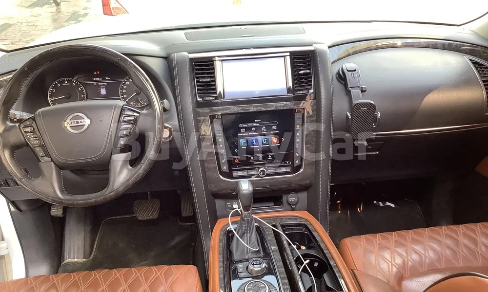 Vehicle photo 6