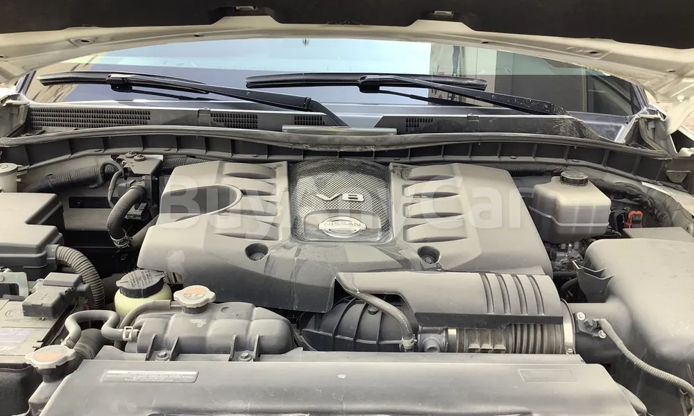 Vehicle photo 7