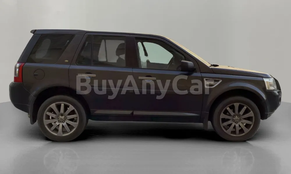 Vehicle photo 3