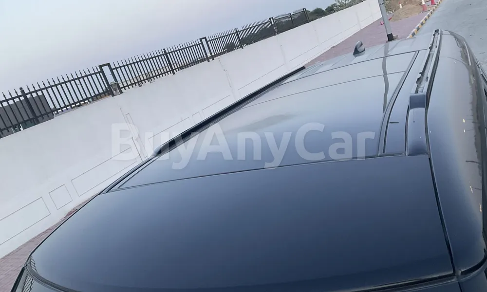 Vehicle photo 5
