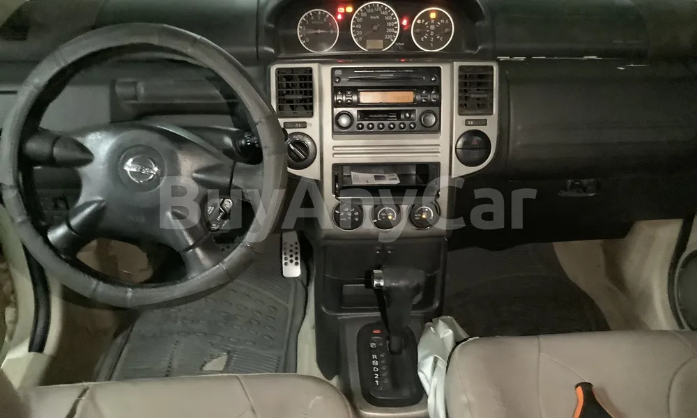 Vehicle photo 6