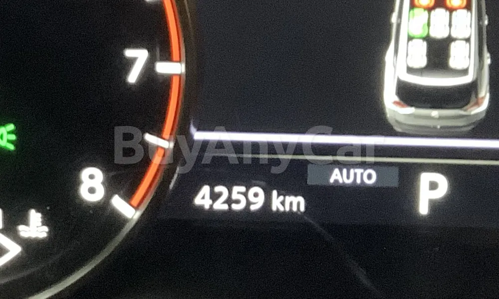 Vehicle photo 7